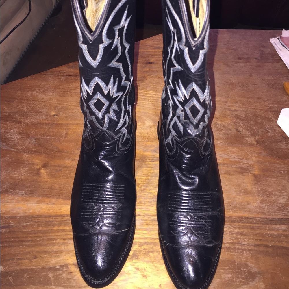 Tony Lama “cowgirl” (7D) boots